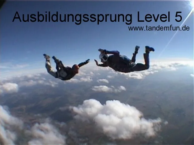 Fallschirmspringen, Ausbildung AFF aus 4300m