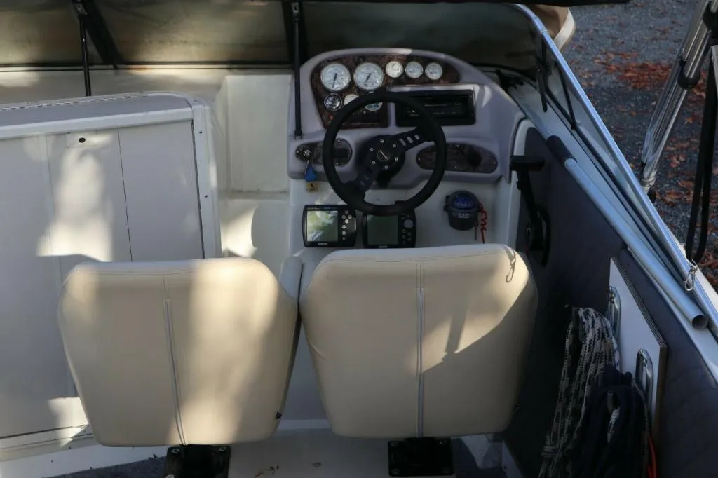 Sportboot Marada/ Mariah 25 fuss bj 2001 es 2005 trailer mit tüv