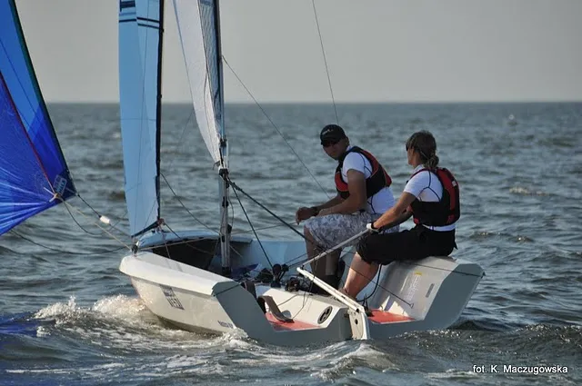 Nautica 450, Segelboot,4,50m Mischung aus Skiff & Jolle